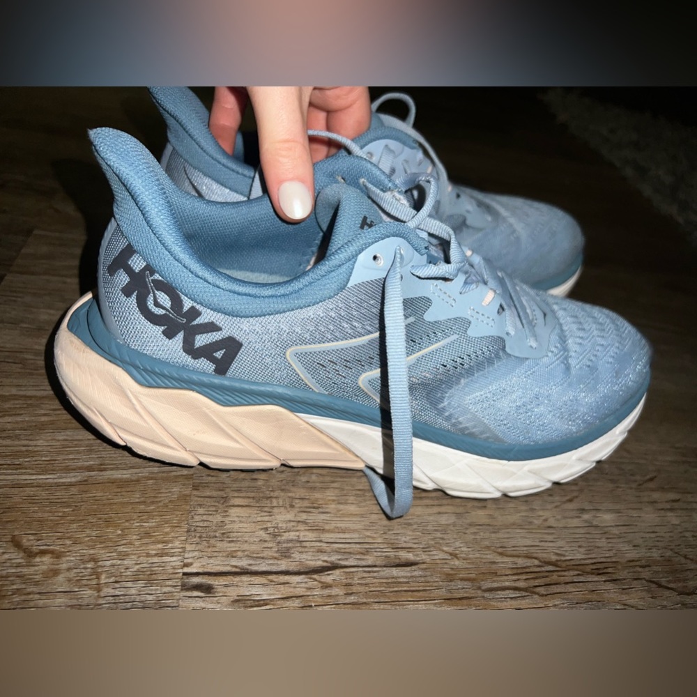 Hoka Arahi 5- great condition